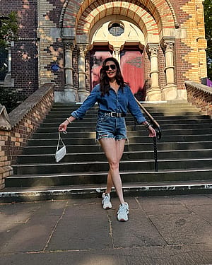 Karishma Tanna, 40'