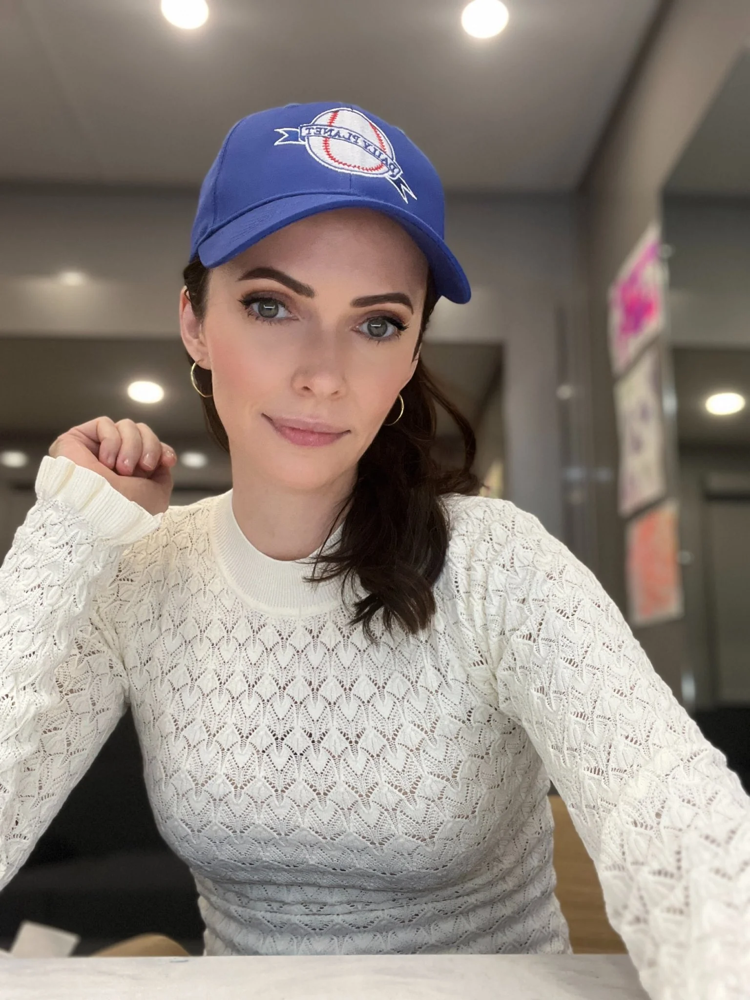 Bitsie Tulloch, 43 picture 2 of 20