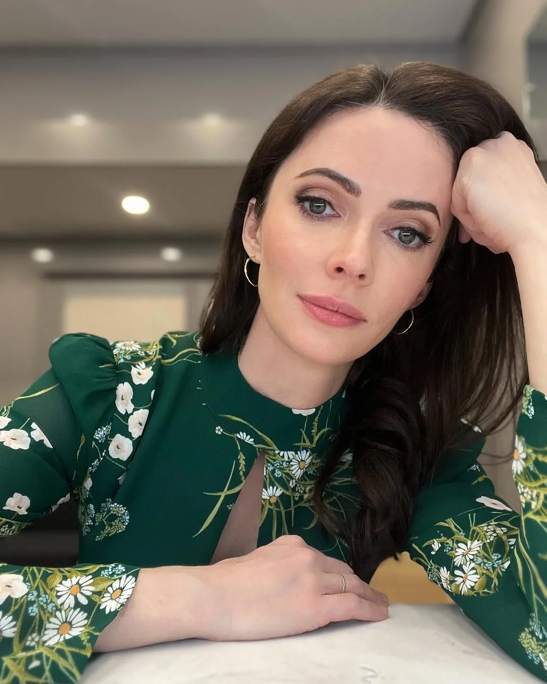 Bitsie Tulloch, 43 picture 13 of 20