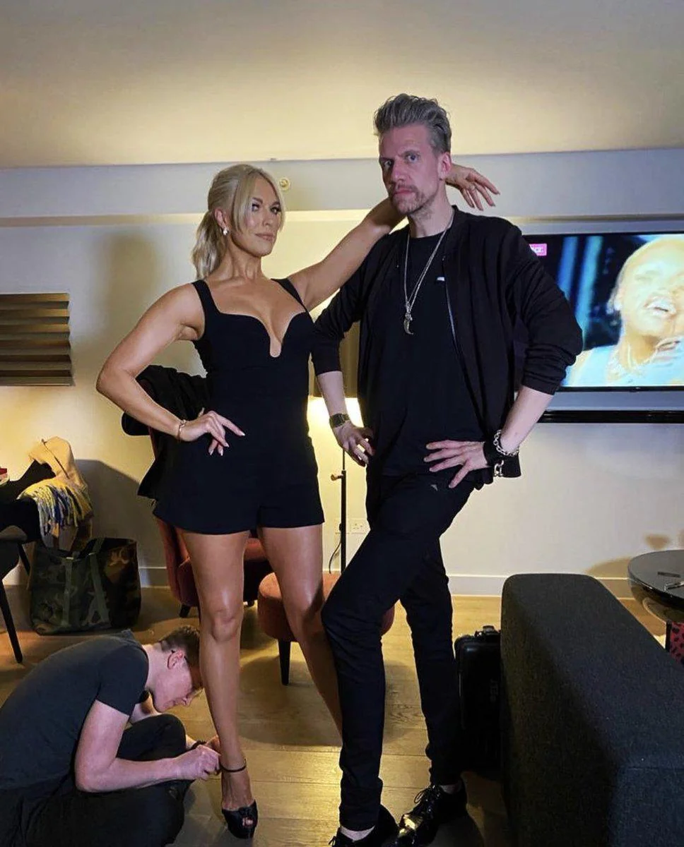 Hannah Waddingham, 47 picture 1 of 1