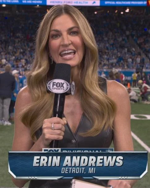 Erin Andrews, 46 picture 1 of 1