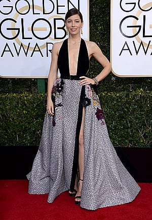 Jessica Biel, 42'