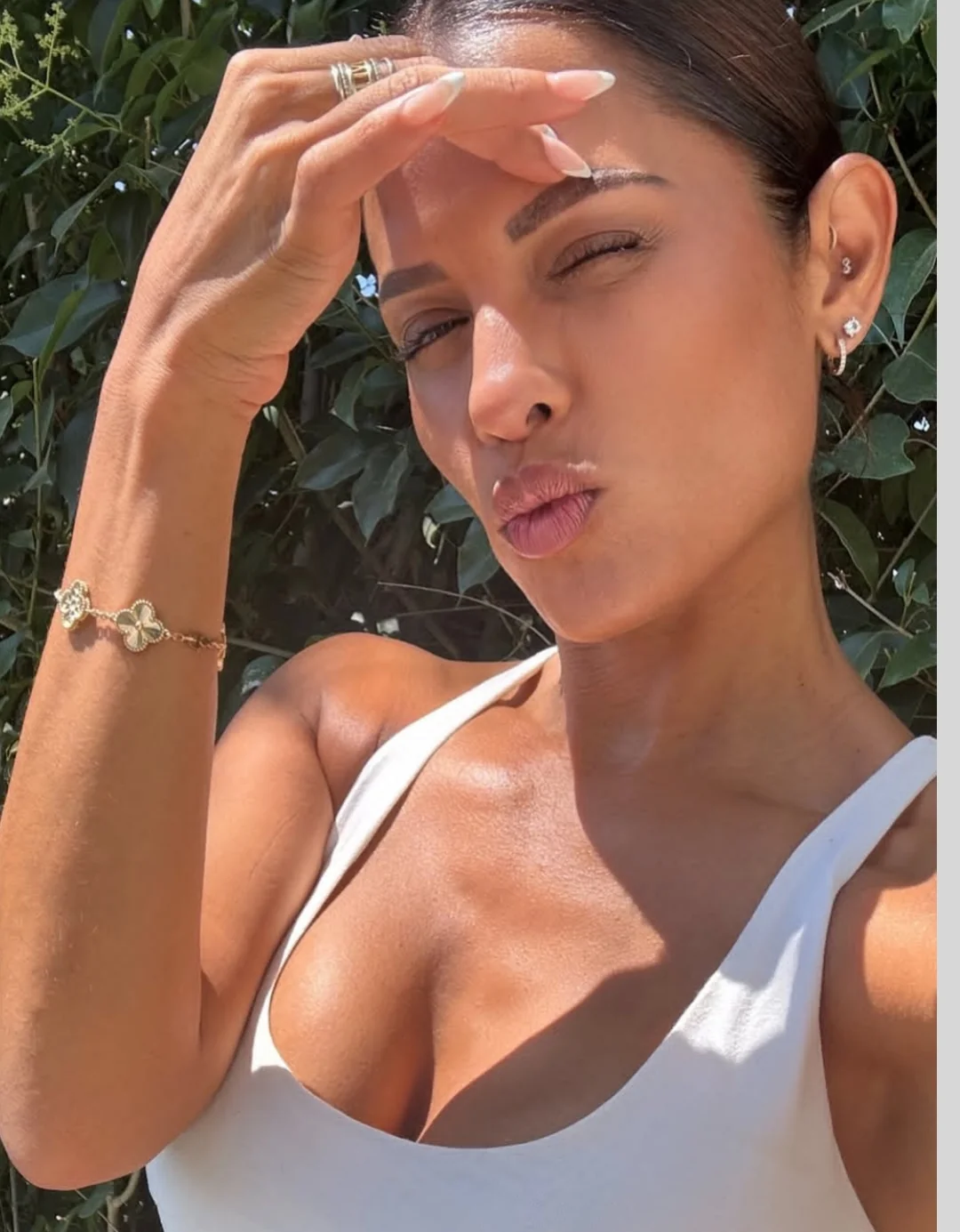 Rocsi Diaz, 43 picture 2 of 15