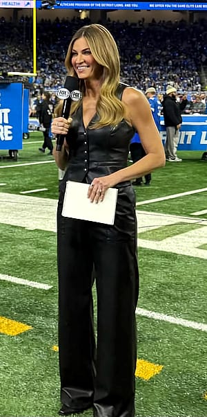 Erin Andrews, 46'