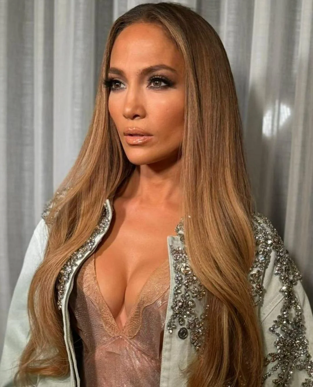 Jennifer Lopez, 55 picture 4 of 4