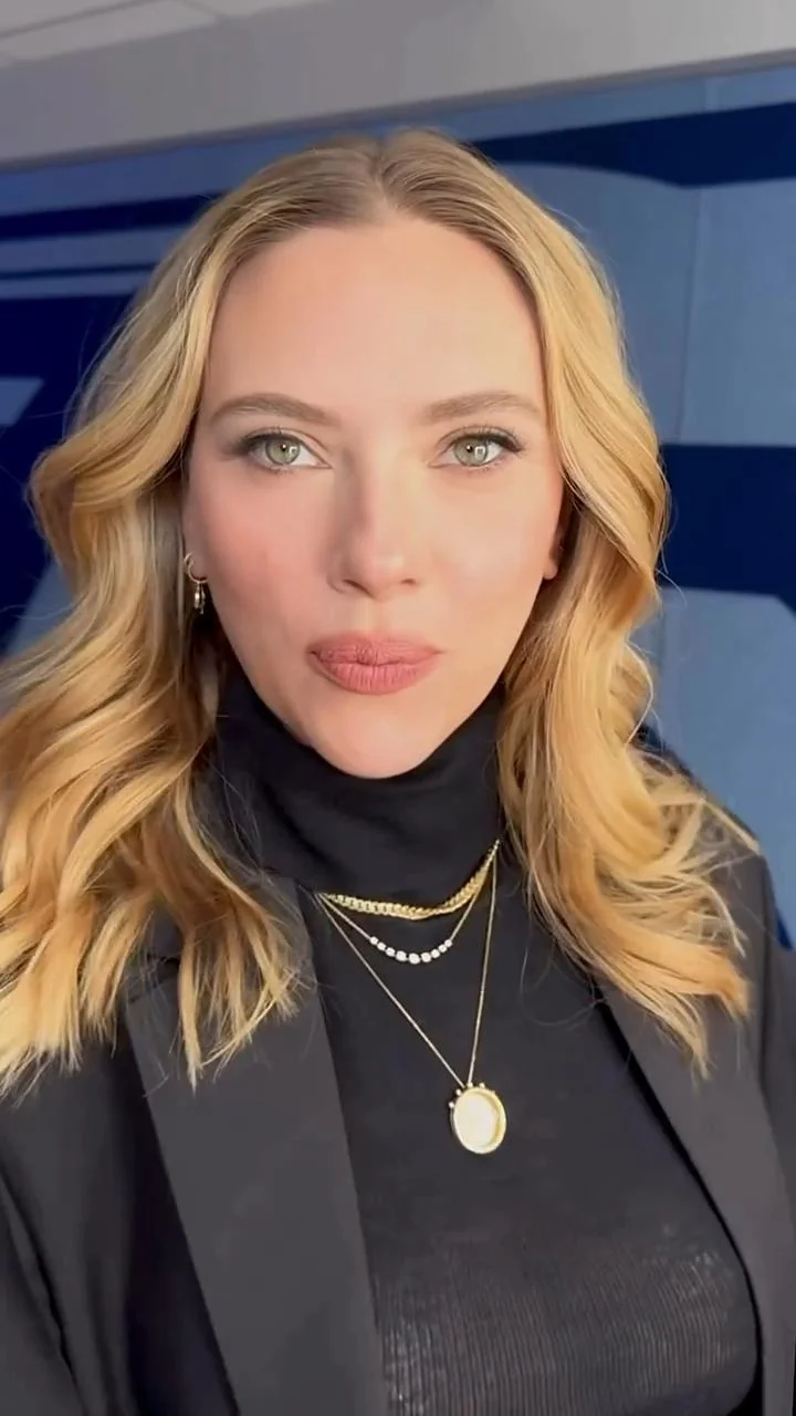 Scarlett Johansson, 40 picture 1 of 5