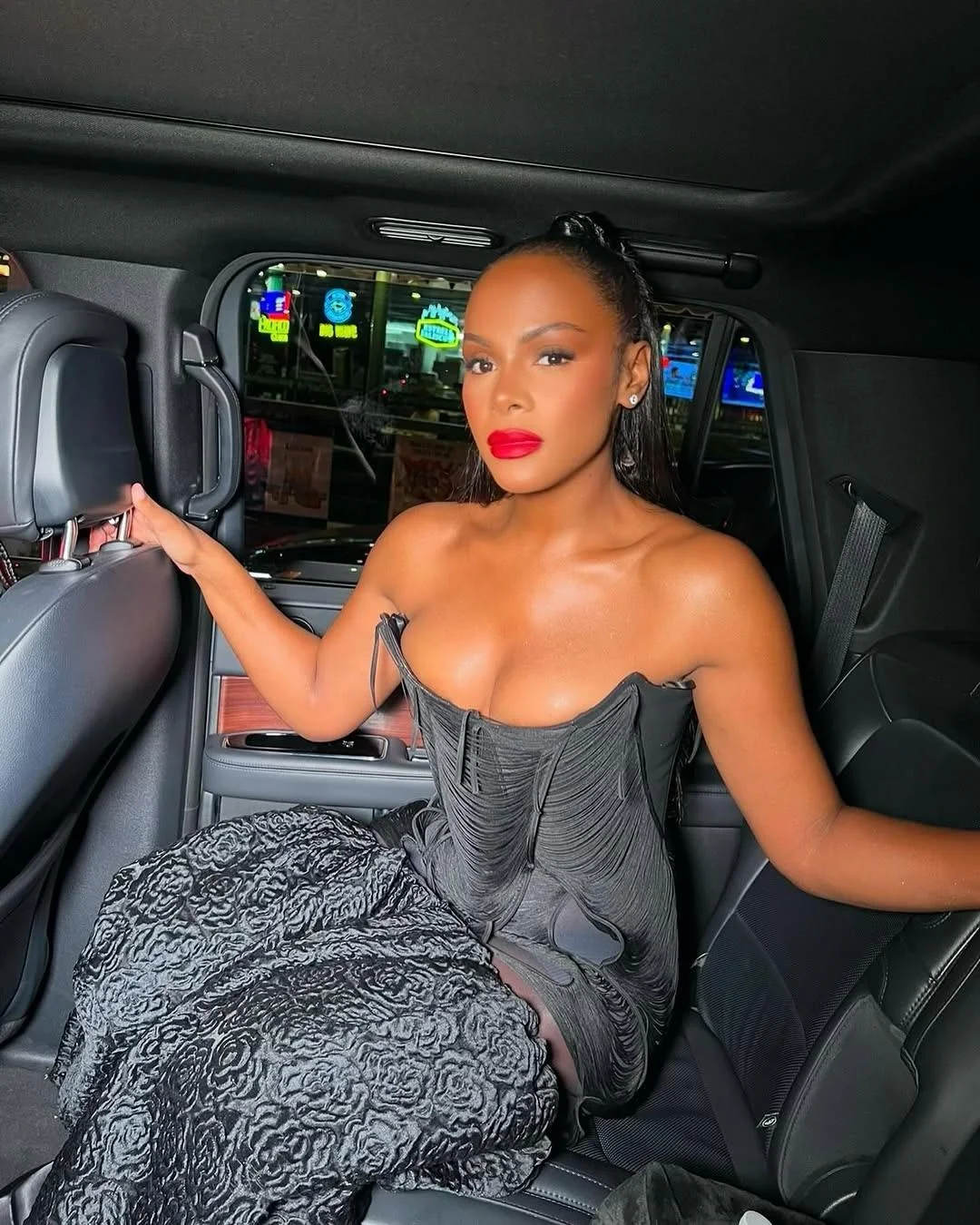Tika Sumpter, 44 picture 4 of 4