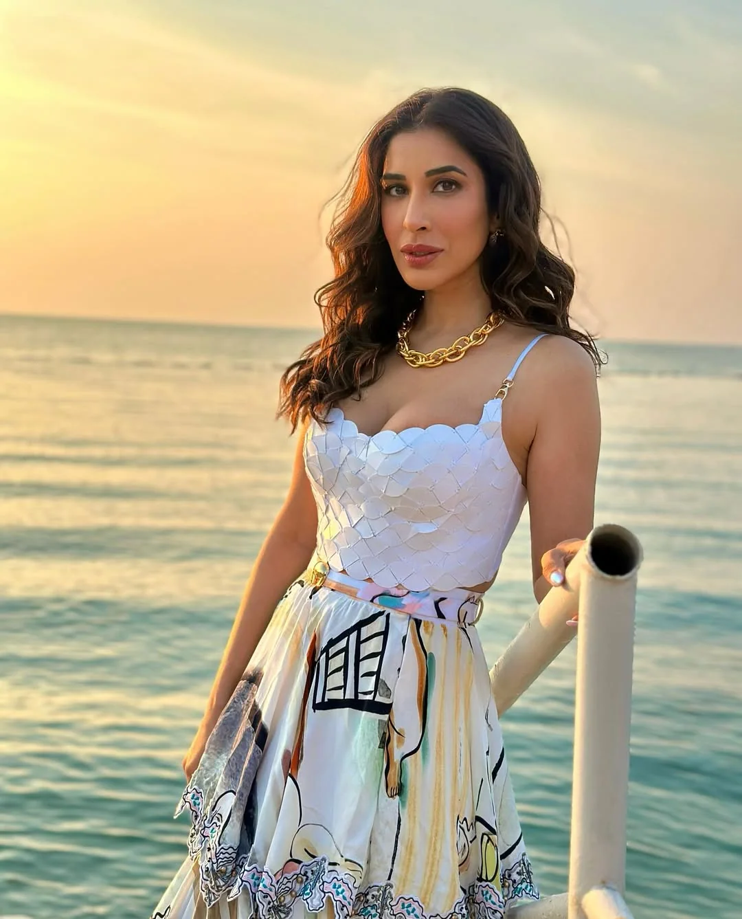 Sophie Choudry, 42 picture 6 of 7