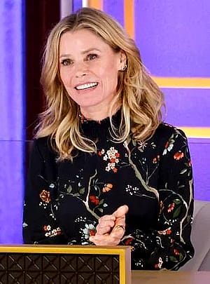 Julie Bowen, 54'