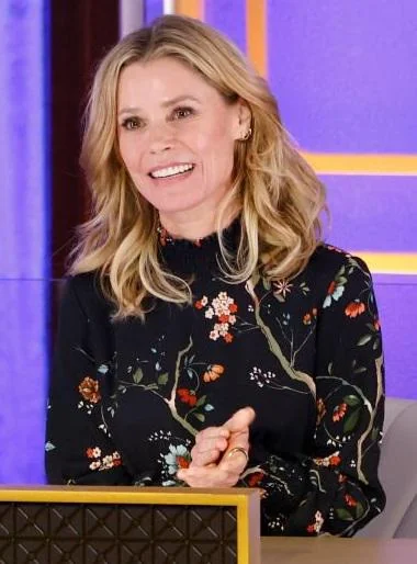 Julie Bowen, 54 picture 1 of 1