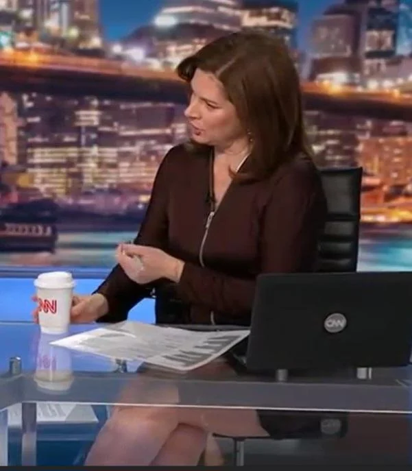 Erin Burnett, 48 picture 3 of 3