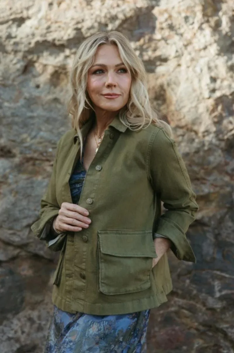 Jenny Garth, 52 (all pics from 2024) picture 3 of 8