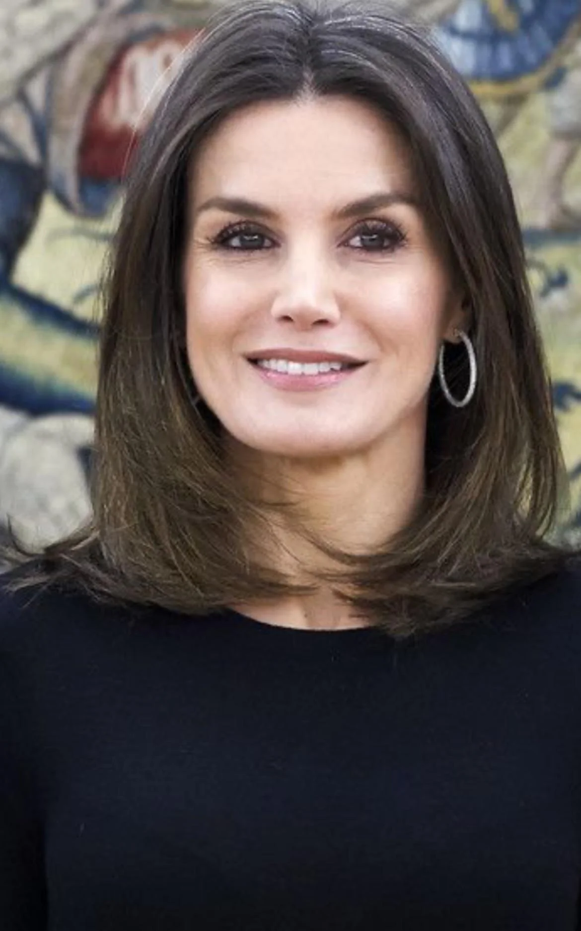Queen Letizia of Spain, 52 picture 1 of 4