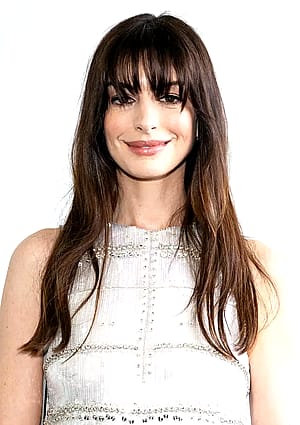 Anne Hathaway, 42'