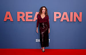 Jennifer Grey, 64'