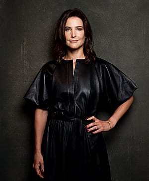 Cobie Smulders, 42'