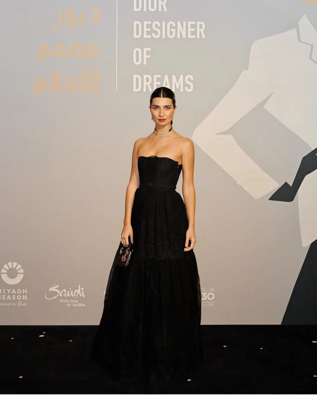 Tuba Büyüküstün, 42 picture 1 of 3