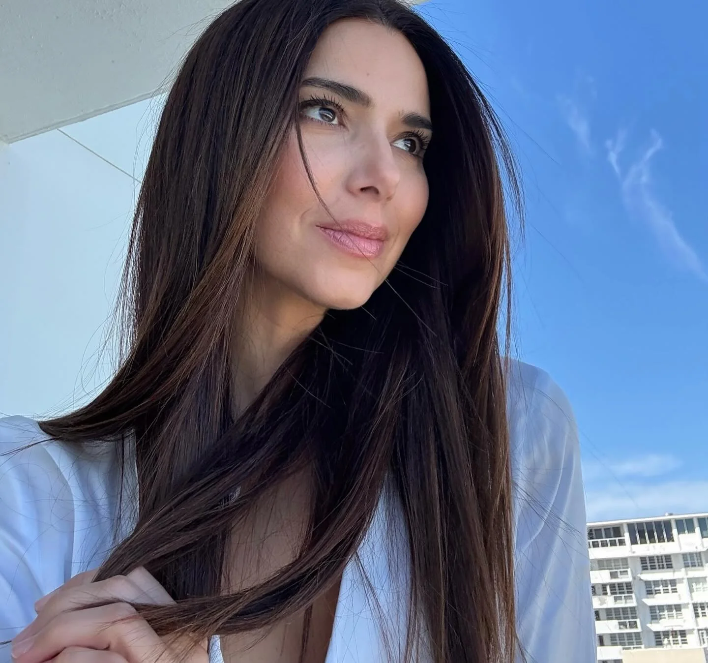 Roselyn Sanchez, 51 picture 1 of 3