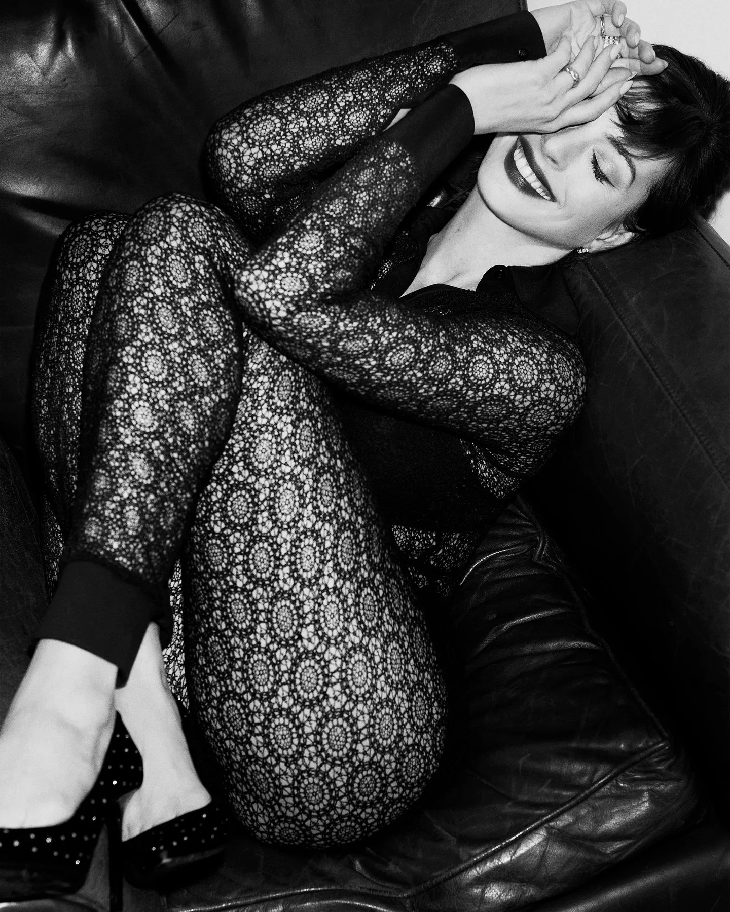 Anne Hathaway, 42 picture 3 of 3