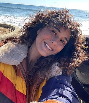 Emmanuelle Chriqui, 49'