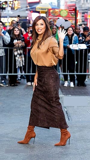 Eva Longoria, 49'