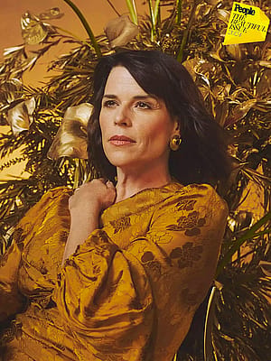 Neve Campbell, 51'
