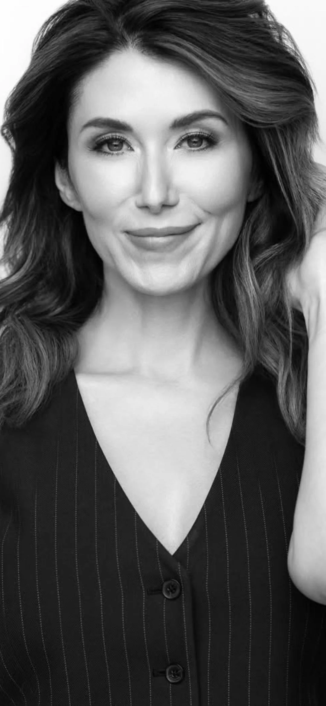 Jewel Staite, 42 picture 2 of 2