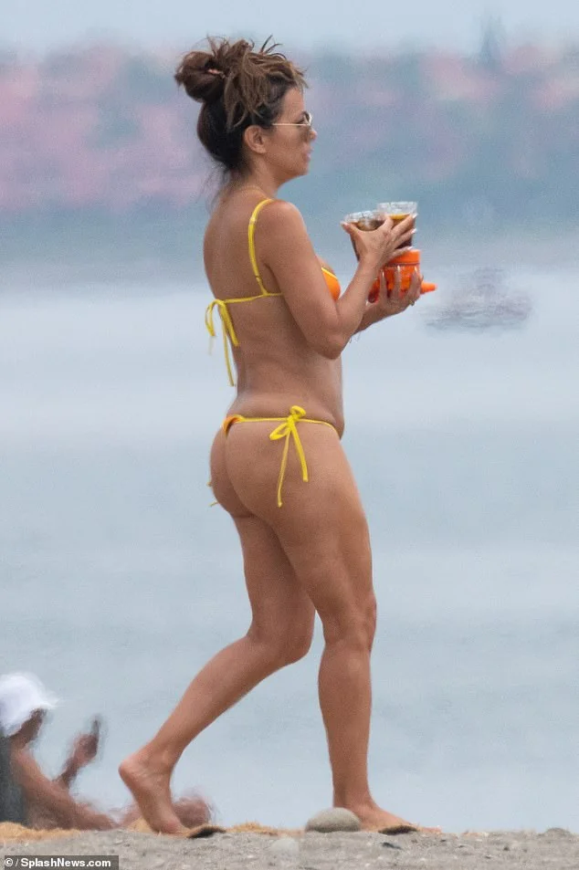 Eva Longoria, 49 picture 9 of 11