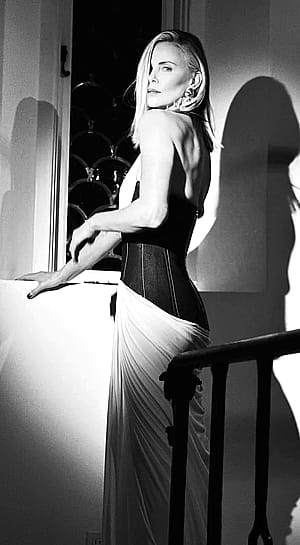 Charlize Theron, 49'