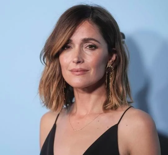 Rose Byrne, 45 picture 2 of 2