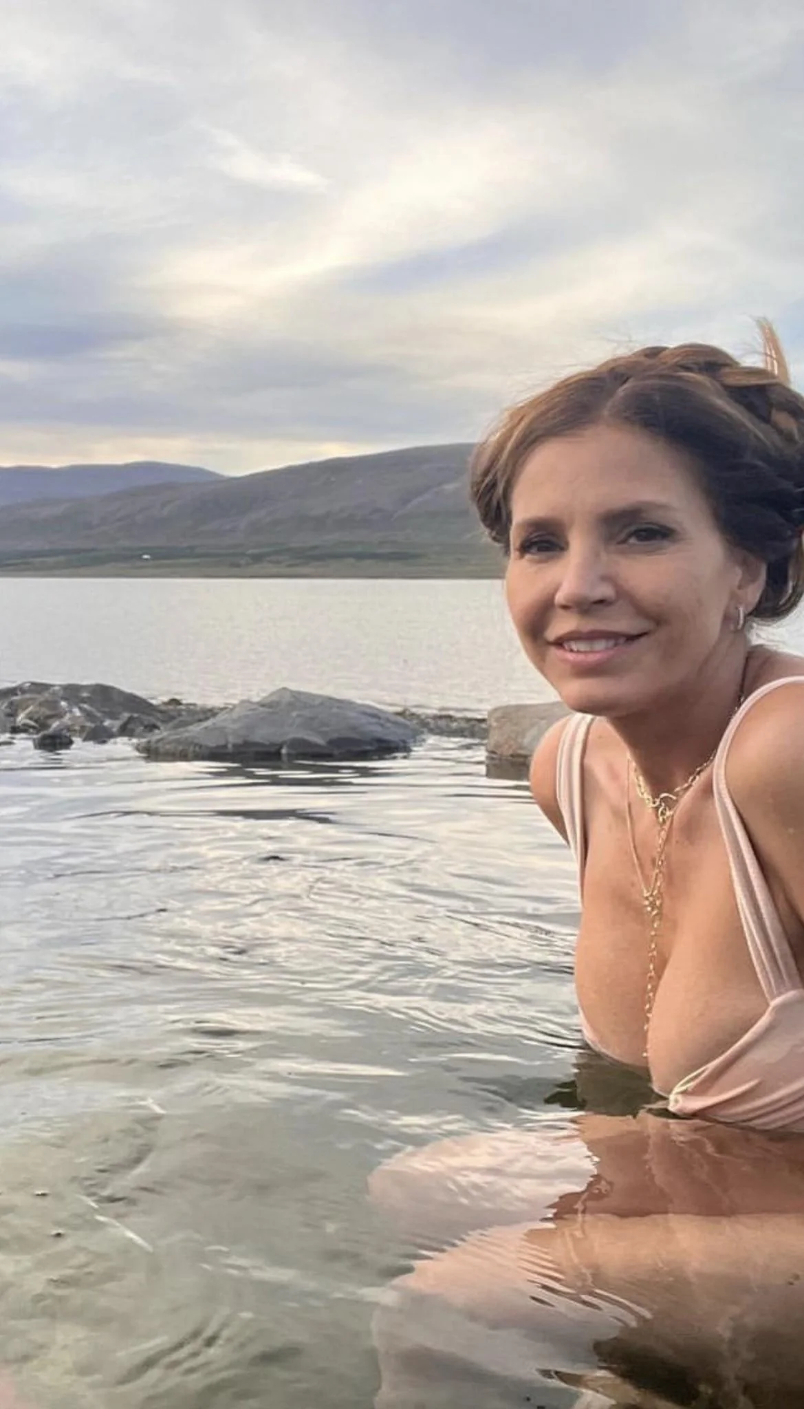 Charisma Carpenter, 54 picture 1 of 1