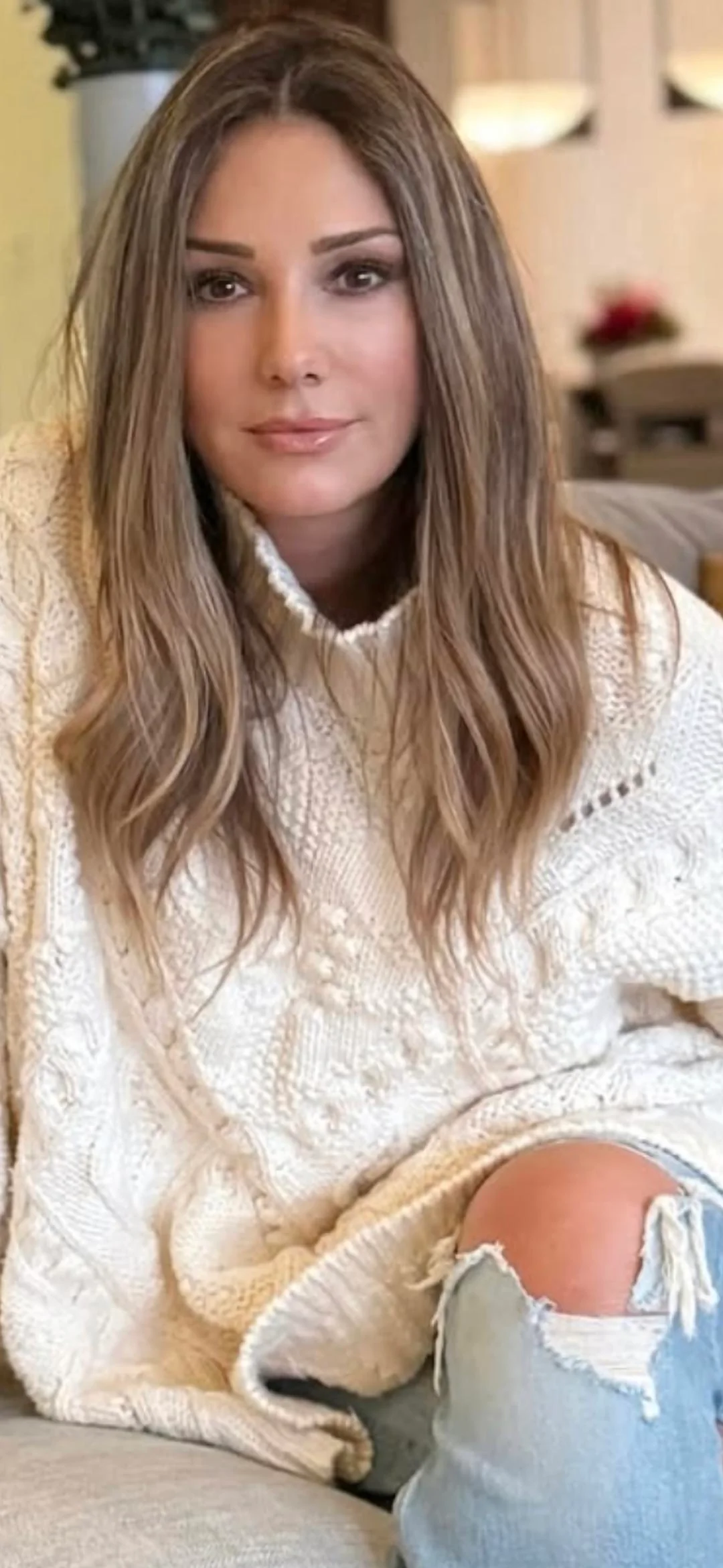 Daisy Fuentes, 58 picture 2 of 2