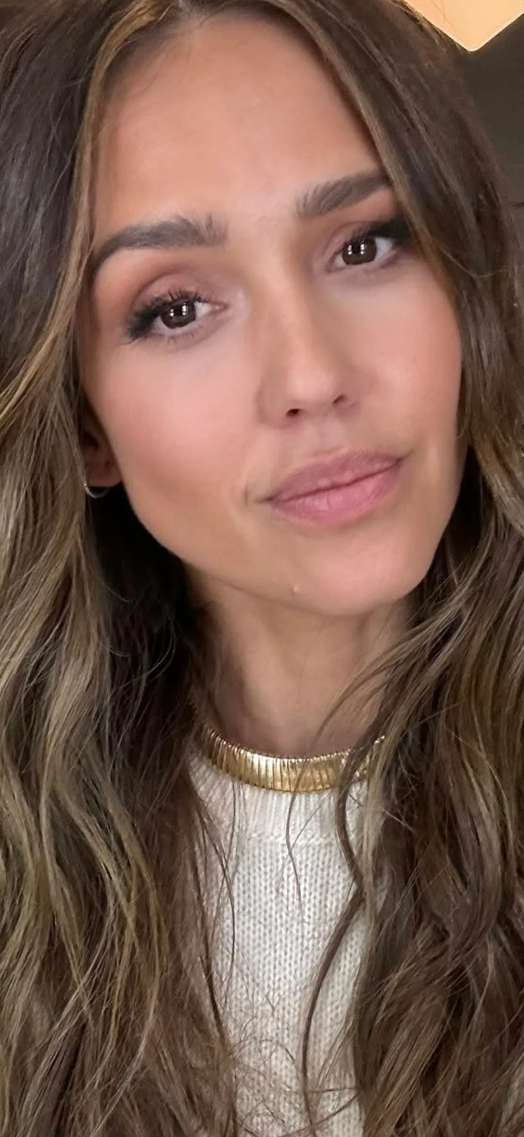 Jessica Alba, 43 picture 2 of 2