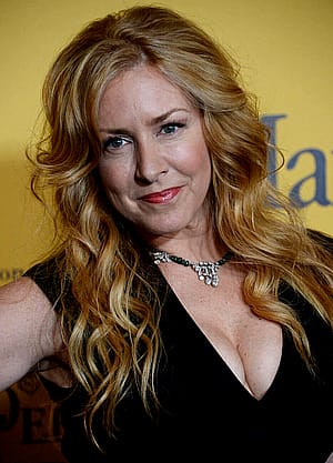 Joely Fisher, 46'