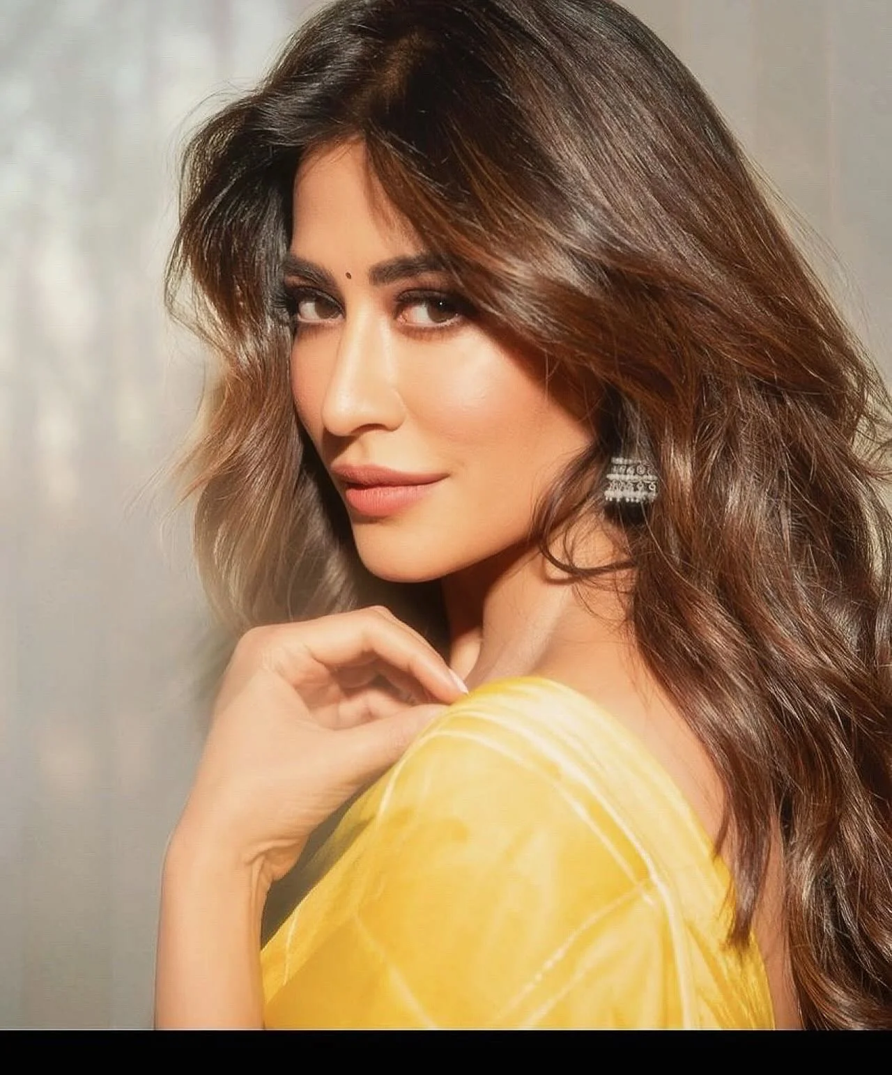 Chitrangada Singh, 48 picture 1 of 10