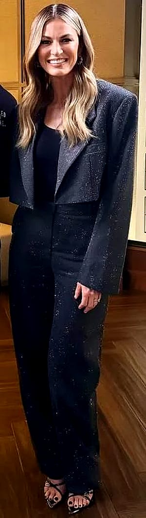 Erin Andrews, 46'