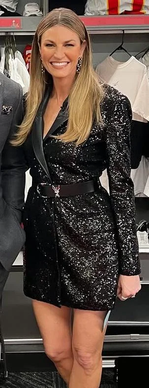 Erin Andrews, 46 picture 1 of 1