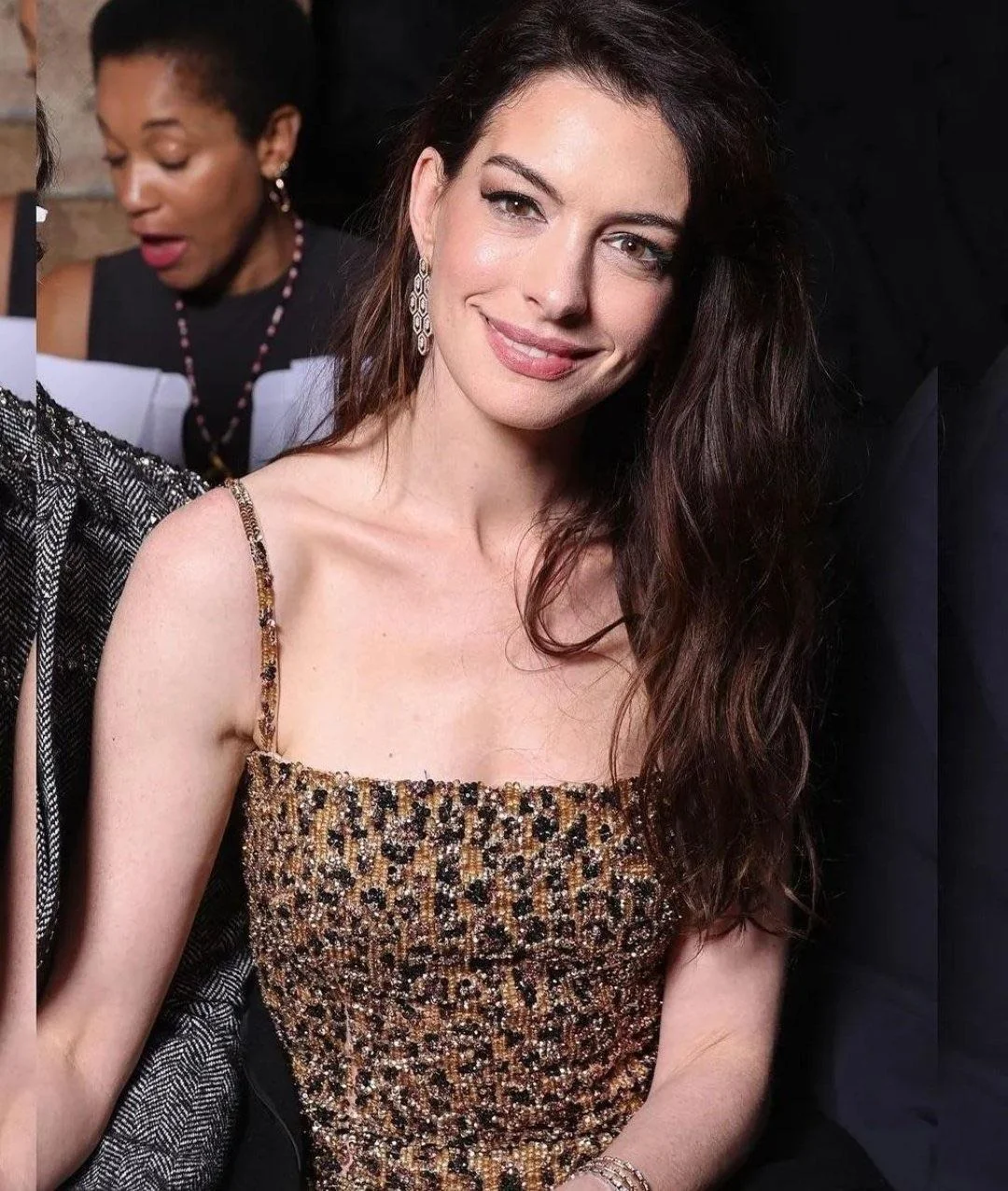 Anne Hathaway, 40 picture 2 of 2