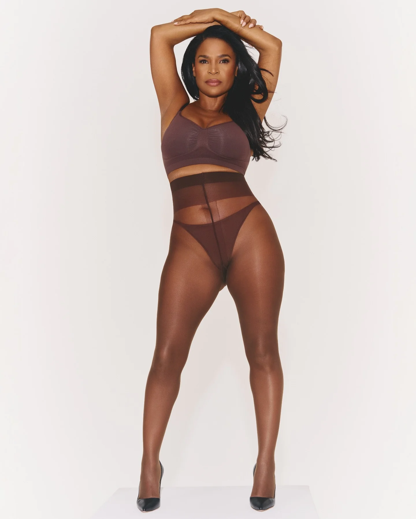 Nia Long, 54 picture 2 of 2