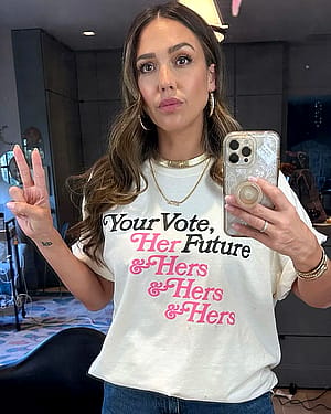 Jessica Alba, 43'