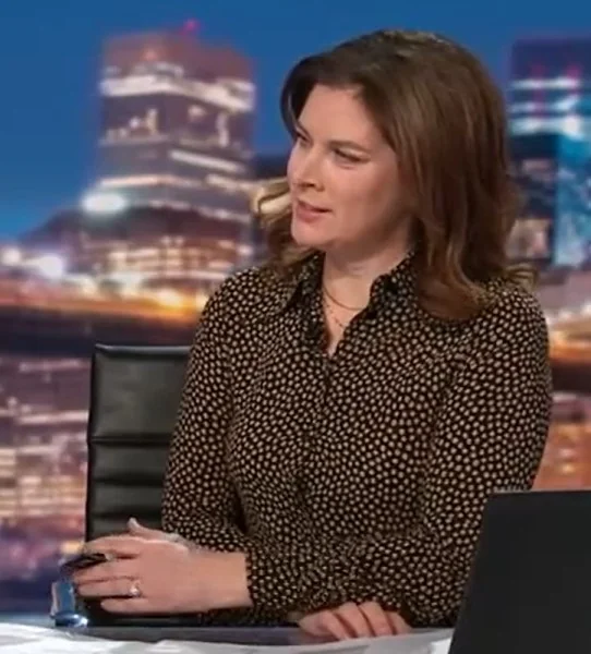 Erin Burnett, 48 picture 1 of 11