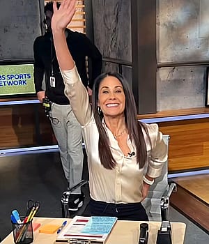 Tracy Wolfson, 49'