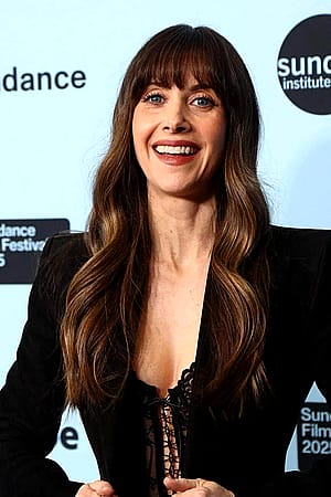 Allison Brie, 42'