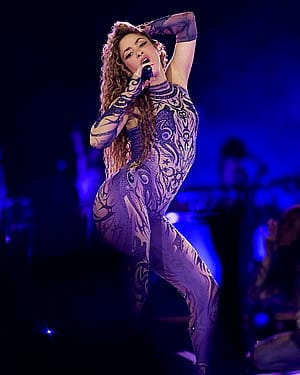 Shakira, 48'