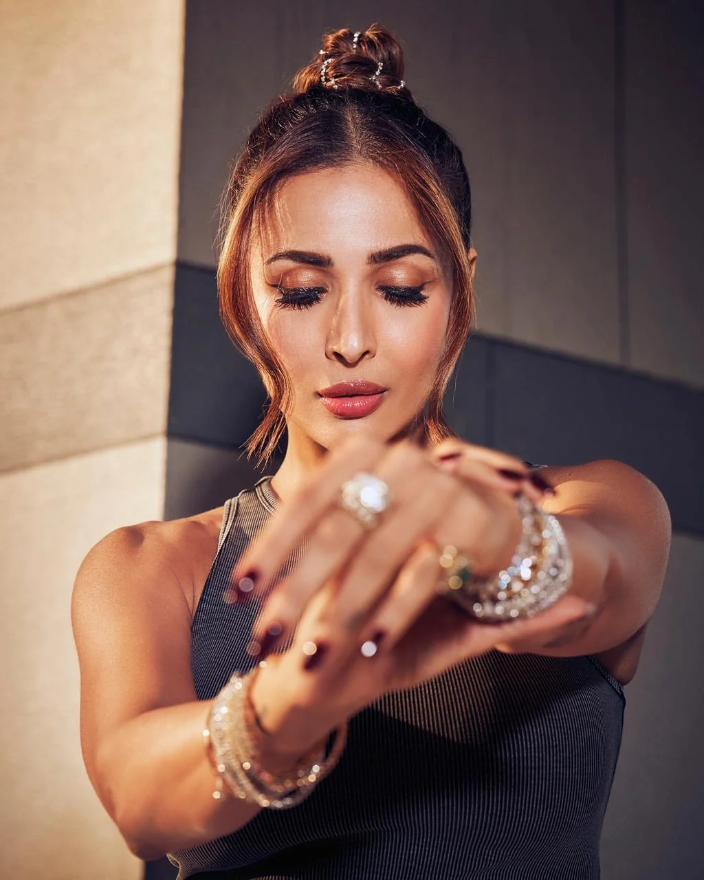 Malaika Arora, 51 picture 1 of 8