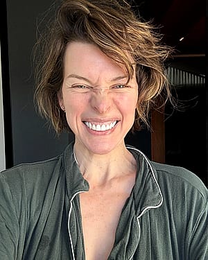 Milla Jovovich, 49'
