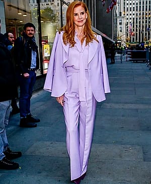 Sarah Rafferty, 52'