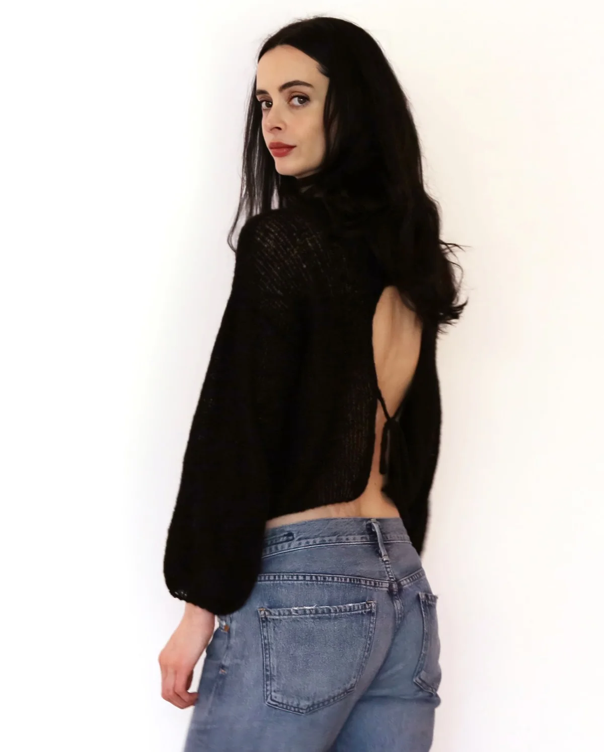 Krysten Ritter, 43 picture 1 of 2