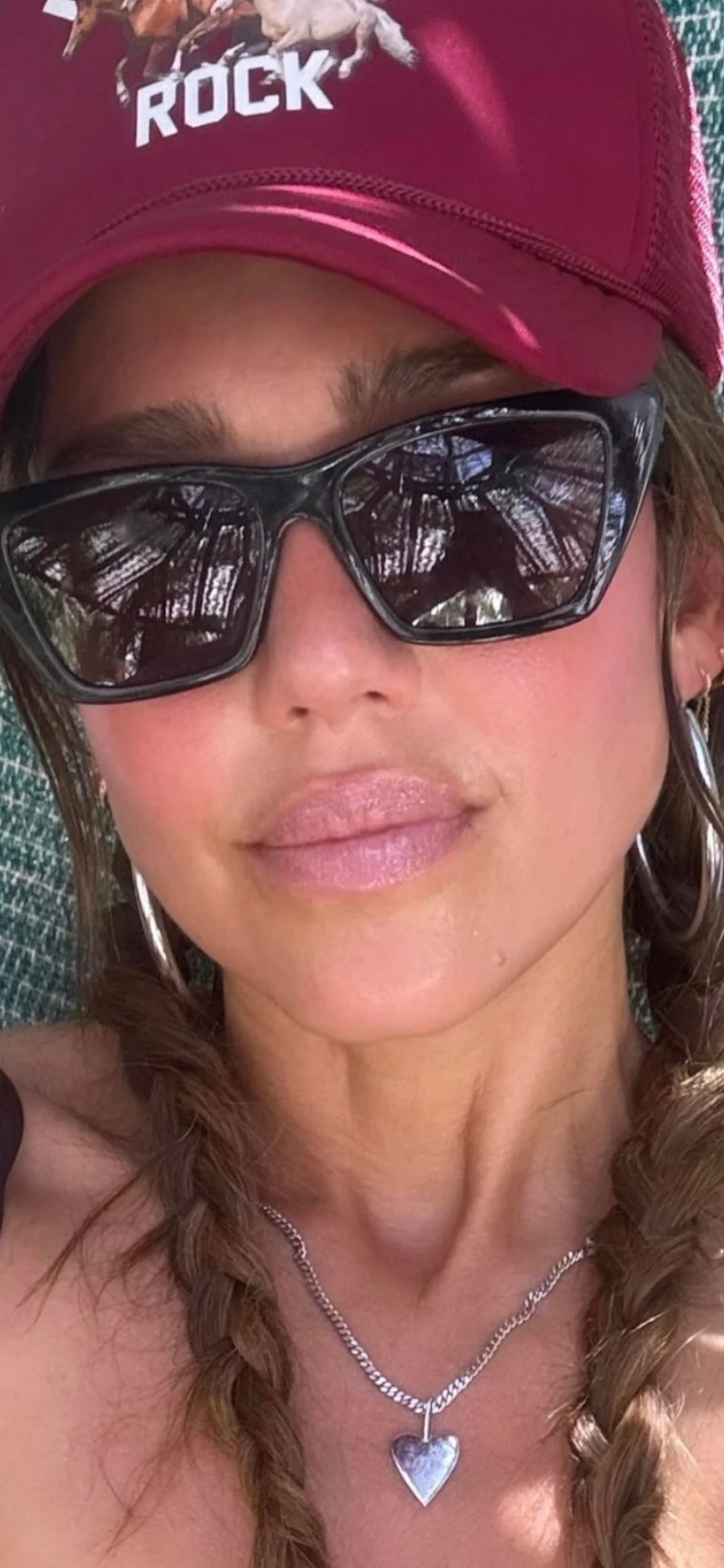 Jessica Alba, 43 picture 2 of 2