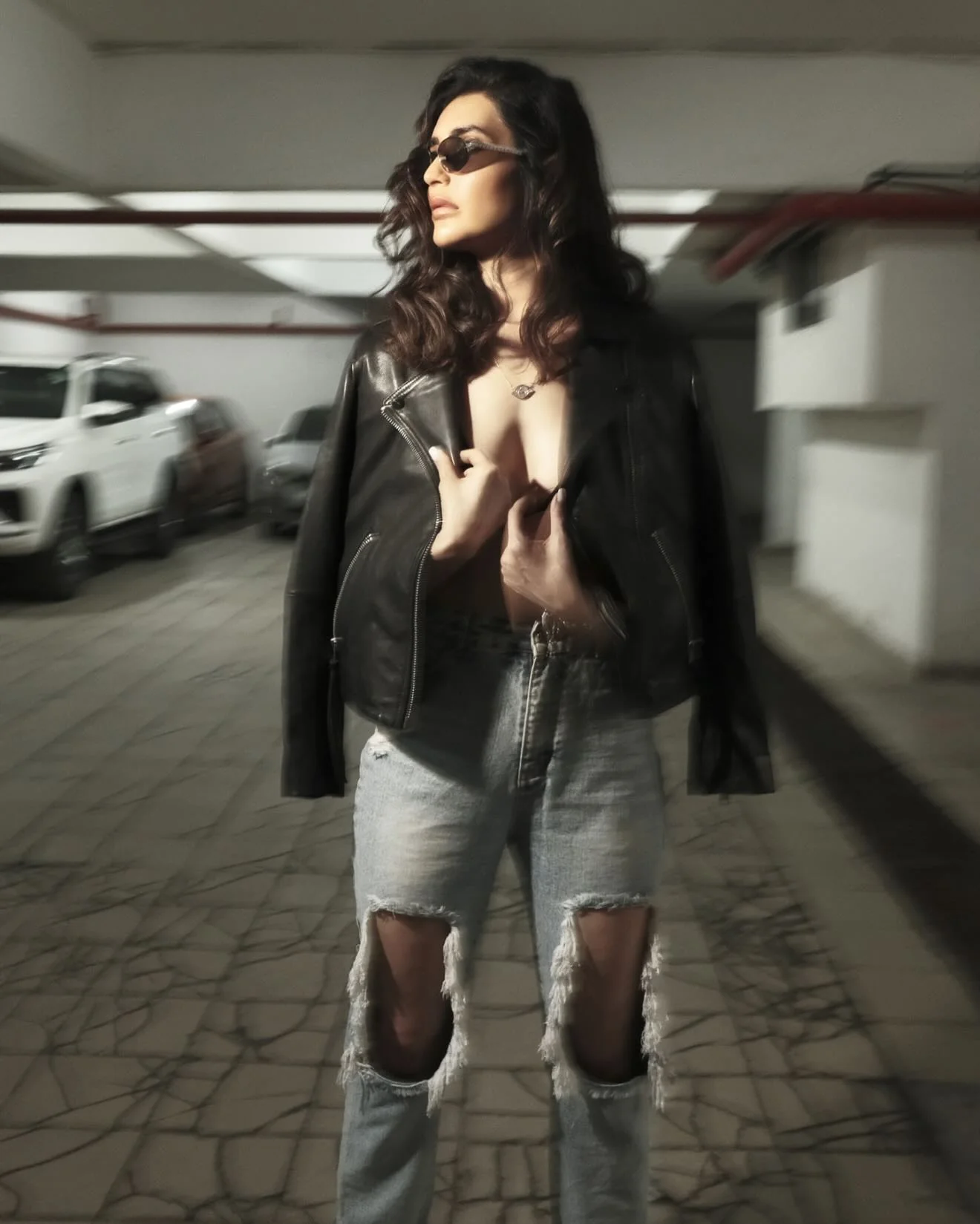 Karishma Tanna, 41 picture 2 of 3